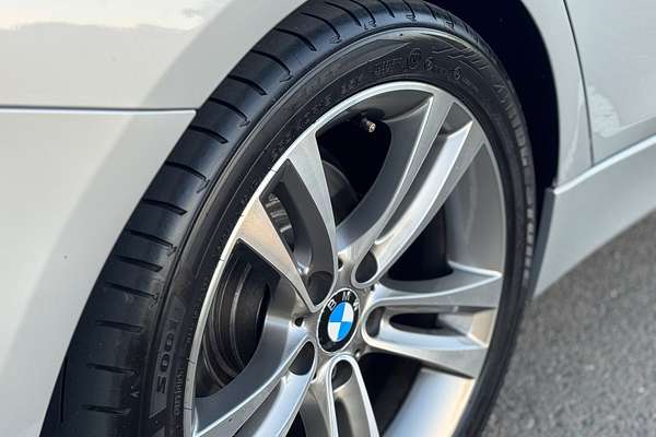 2016 BMW 3 Series 318i Sport Line F30 LCI