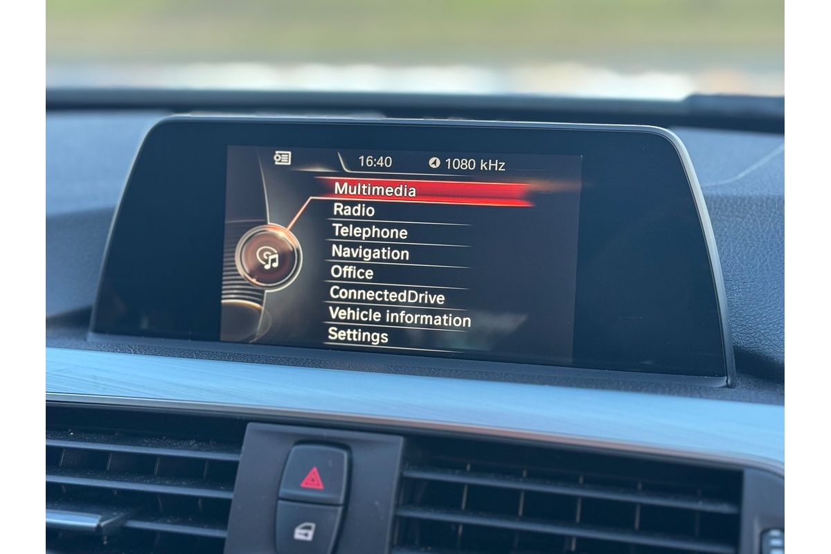 2016 BMW 3 Series 318i Sport Line F30 LCI
