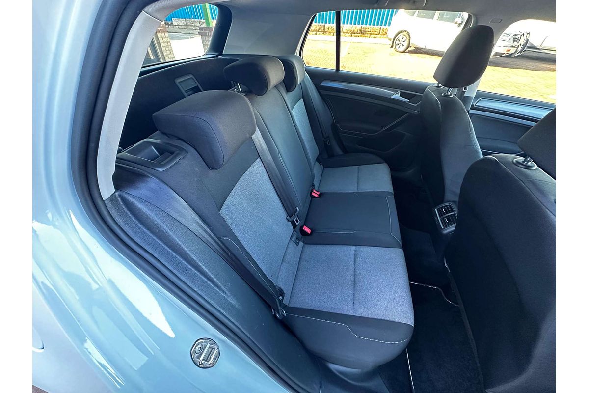 2014 Volkswagen Golf 90TSI 7