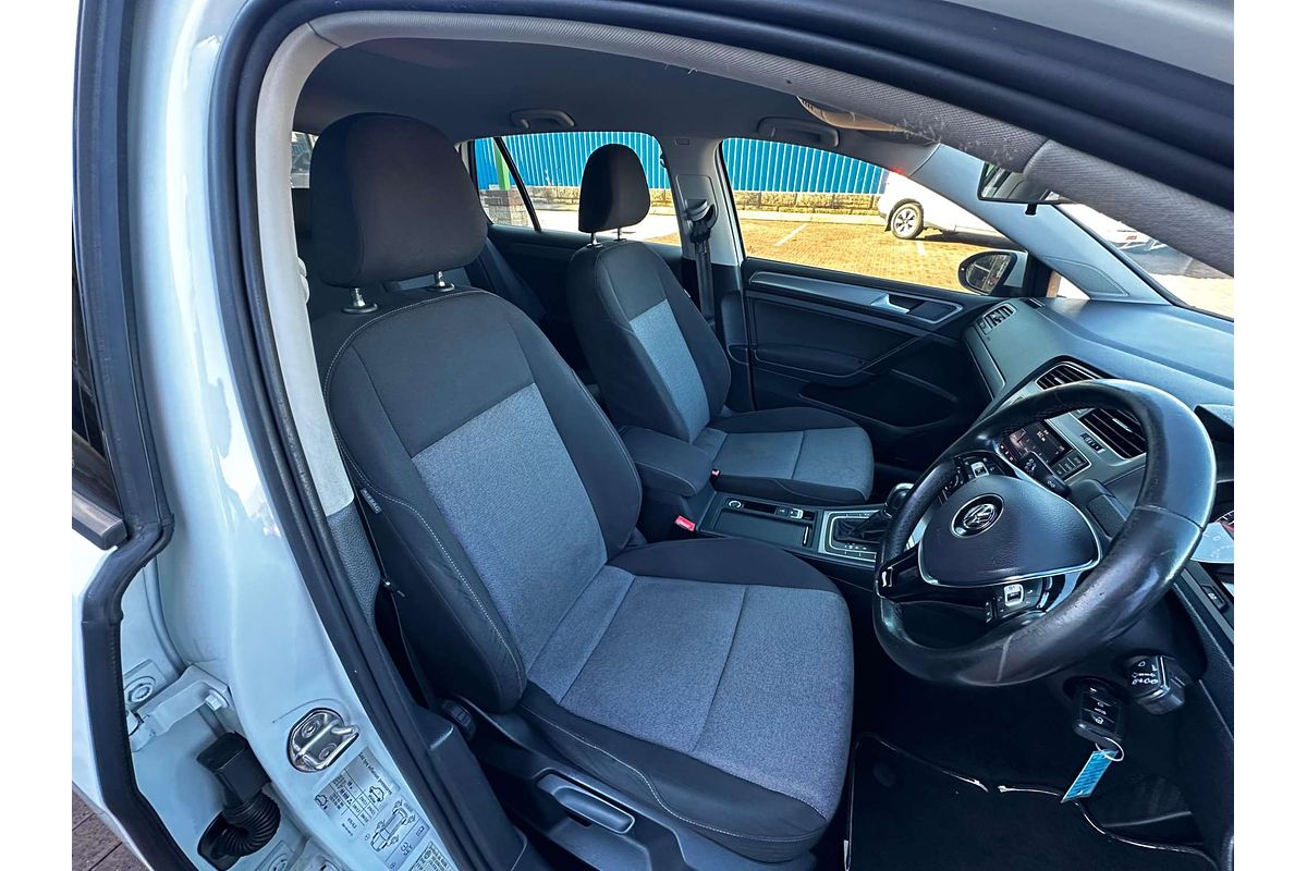 2014 Volkswagen Golf 90TSI 7