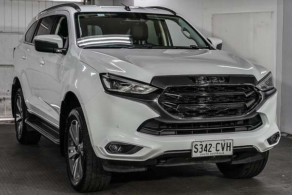 2023 Isuzu MU-X LS-T
