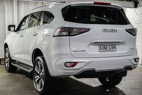 2023 Isuzu MU-X LS-T