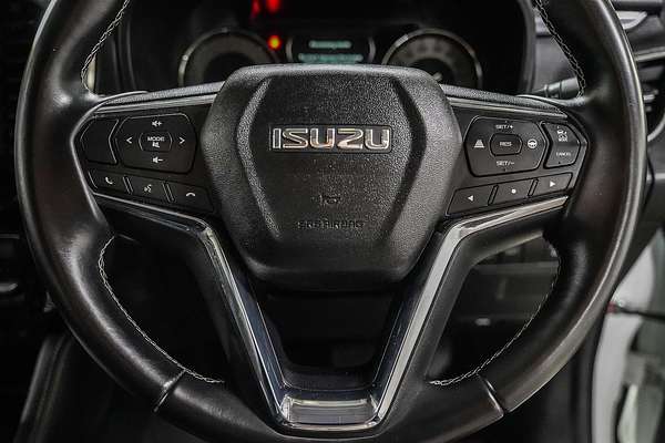 2023 Isuzu MU-X LS-T