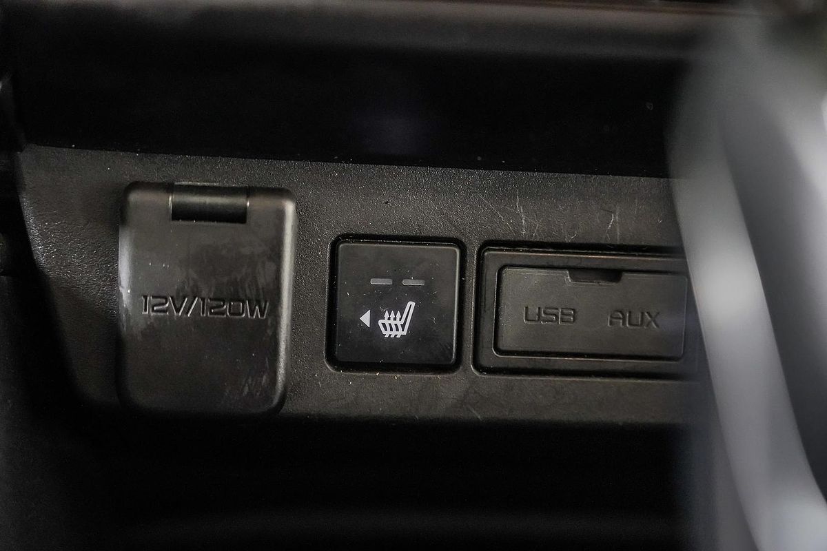 2023 Isuzu MU-X LS-T