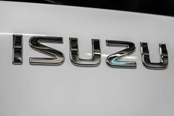 2023 Isuzu MU-X LS-T