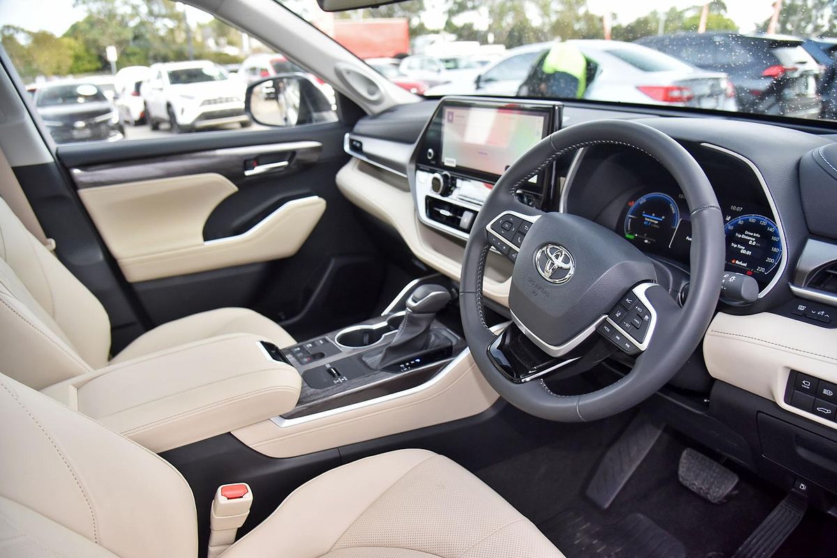 2024 Toyota Kluger Grande AXUH78R