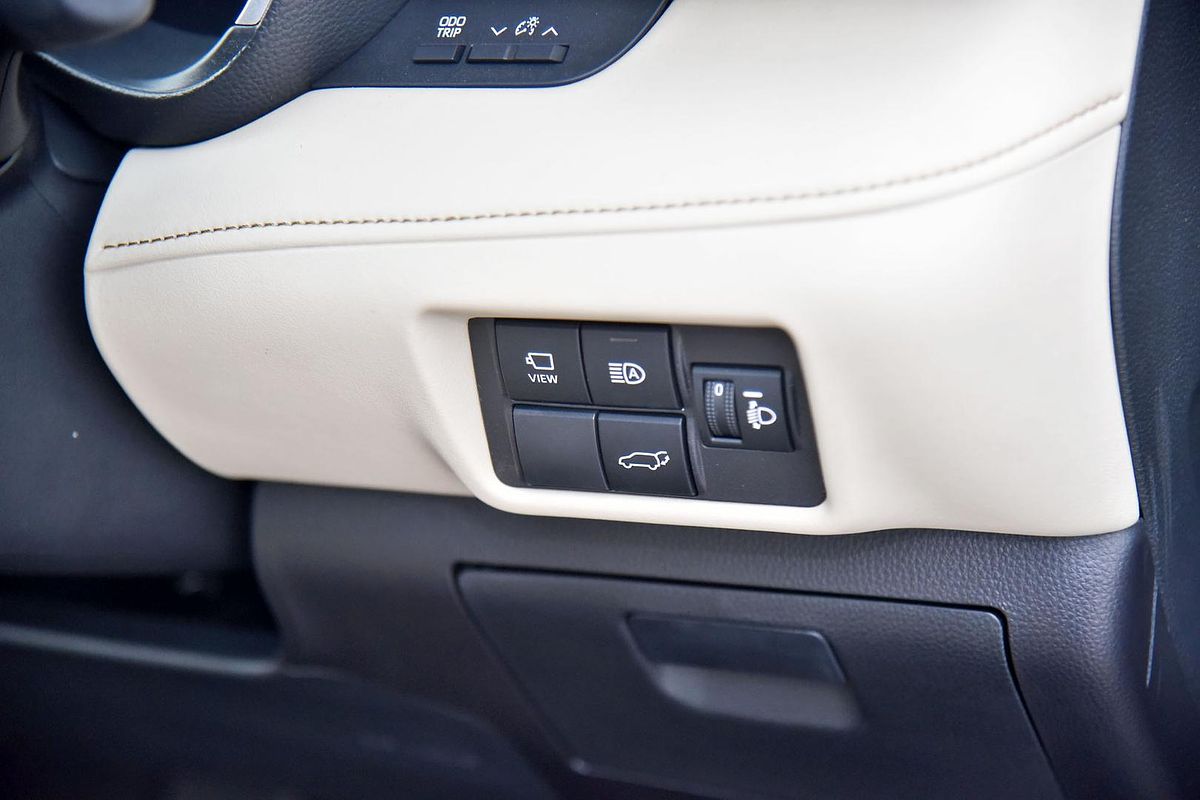 2024 Toyota Kluger Grande AXUH78R