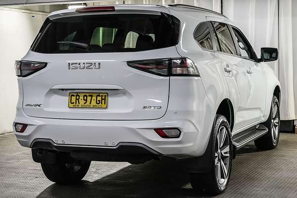 2023 Isuzu MU-X LS-T