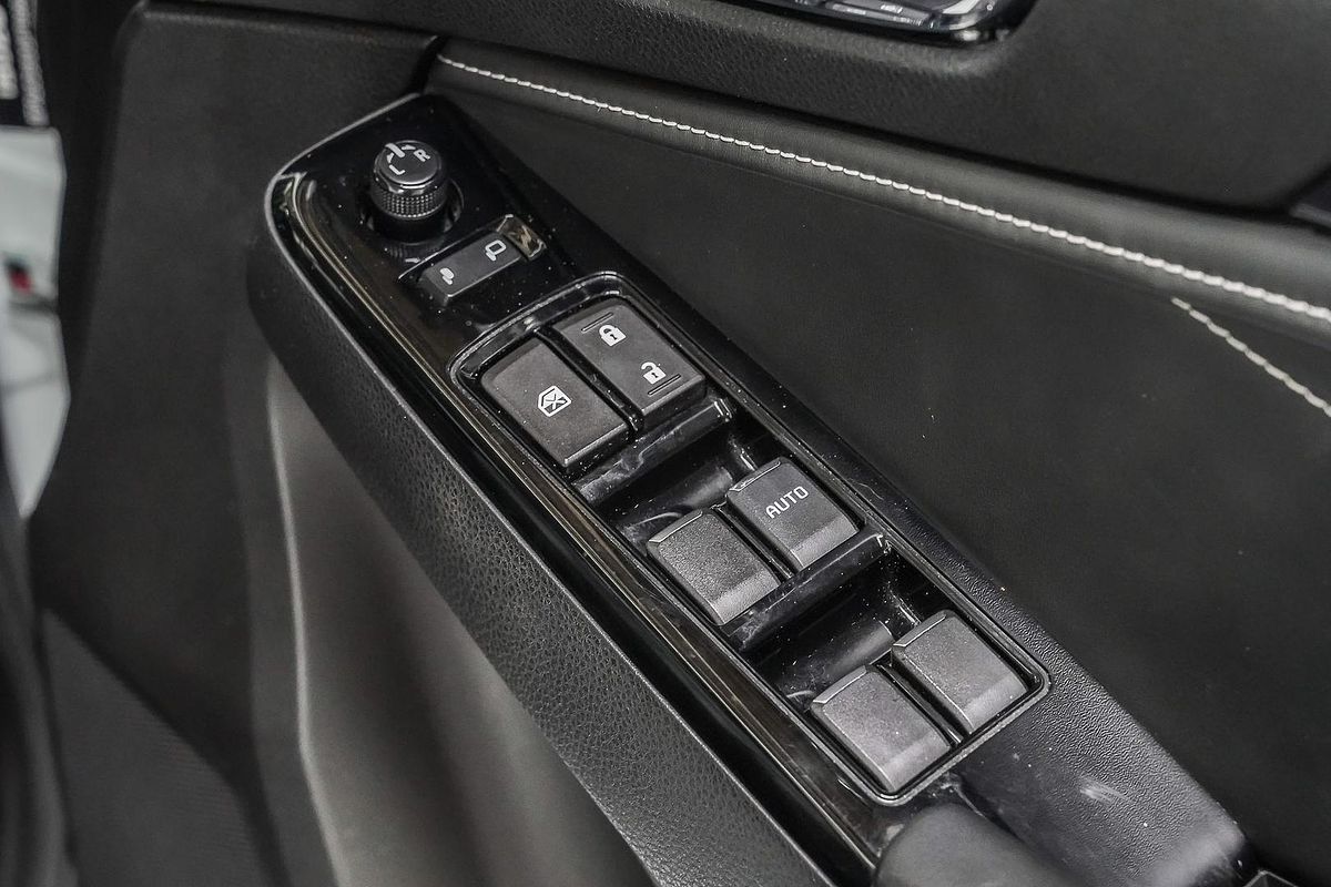 2023 Isuzu MU-X LS-T