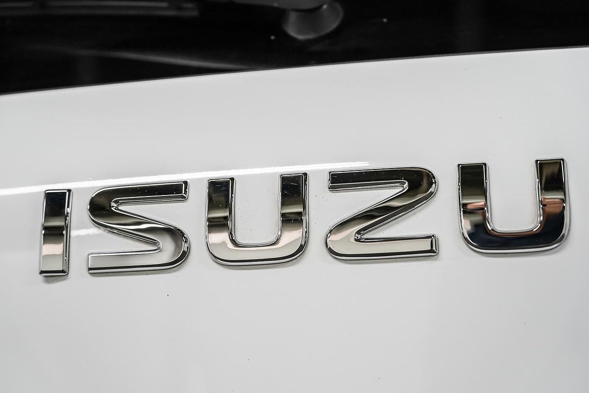 2023 Isuzu MU-X LS-T
