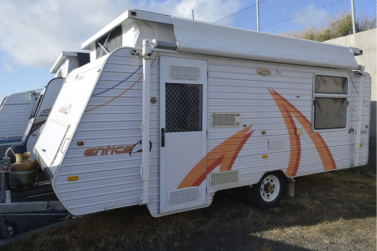 2012 Windsor Entice EP530