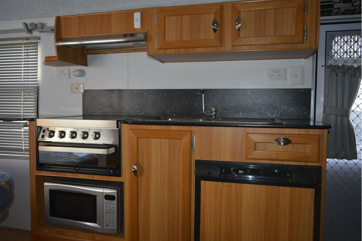 2012 Windsor Entice EP530