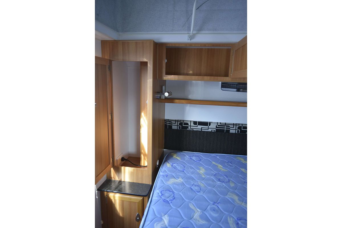 2012 Windsor Entice EP530