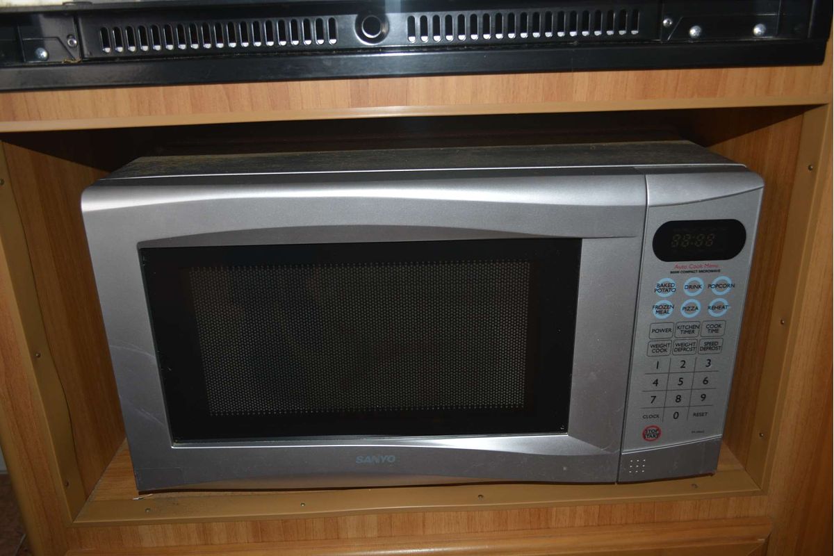 2012 Windsor Entice EP530