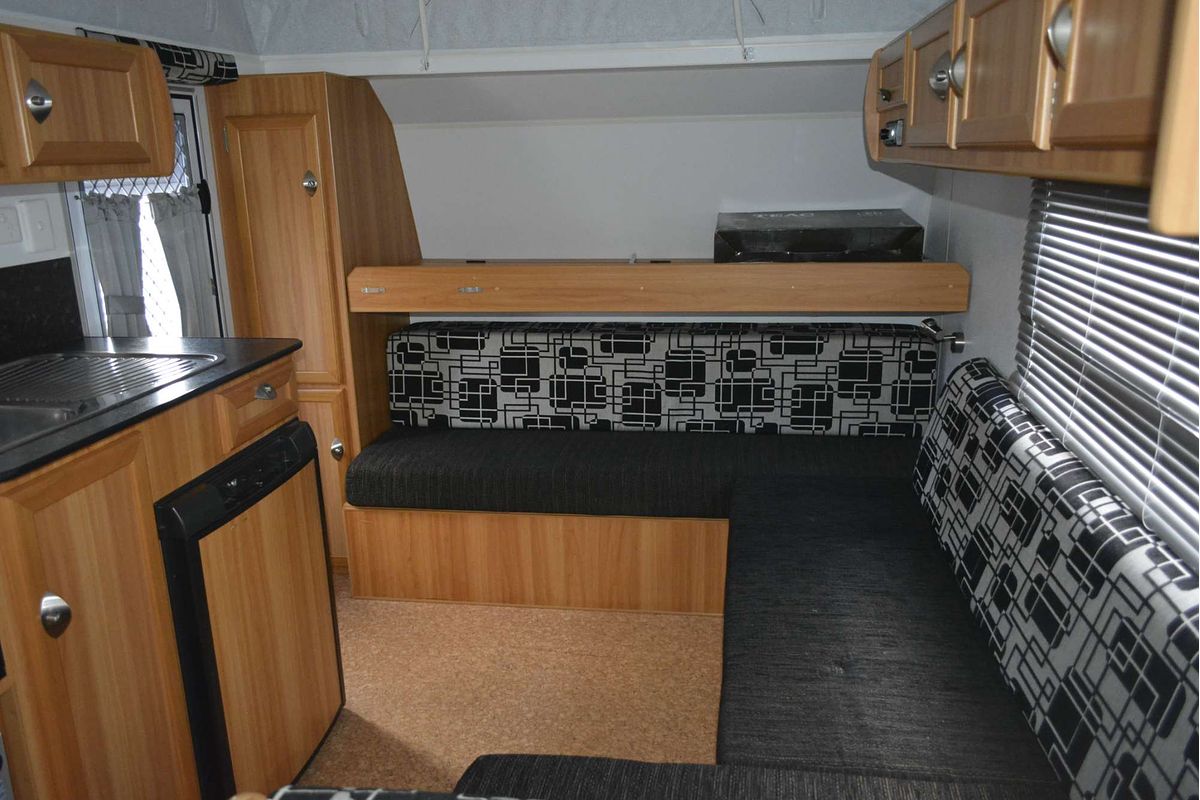 2012 Windsor Entice EP530