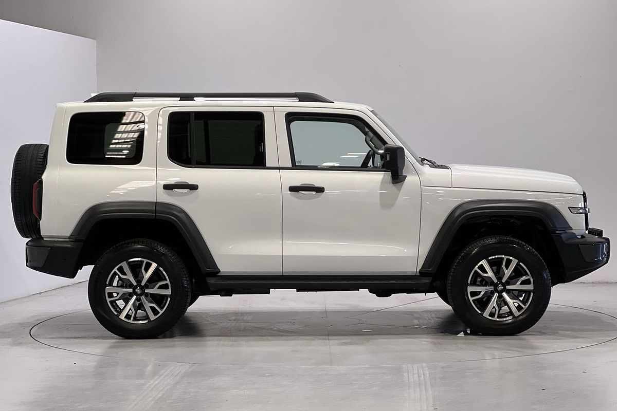 2023 GWM Tank 300 Ultra Hybrid P01