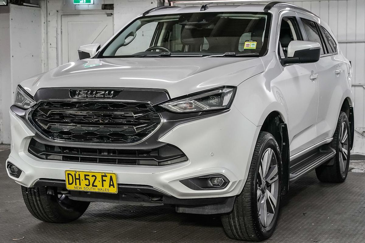 2023 Isuzu MU-X LS-T