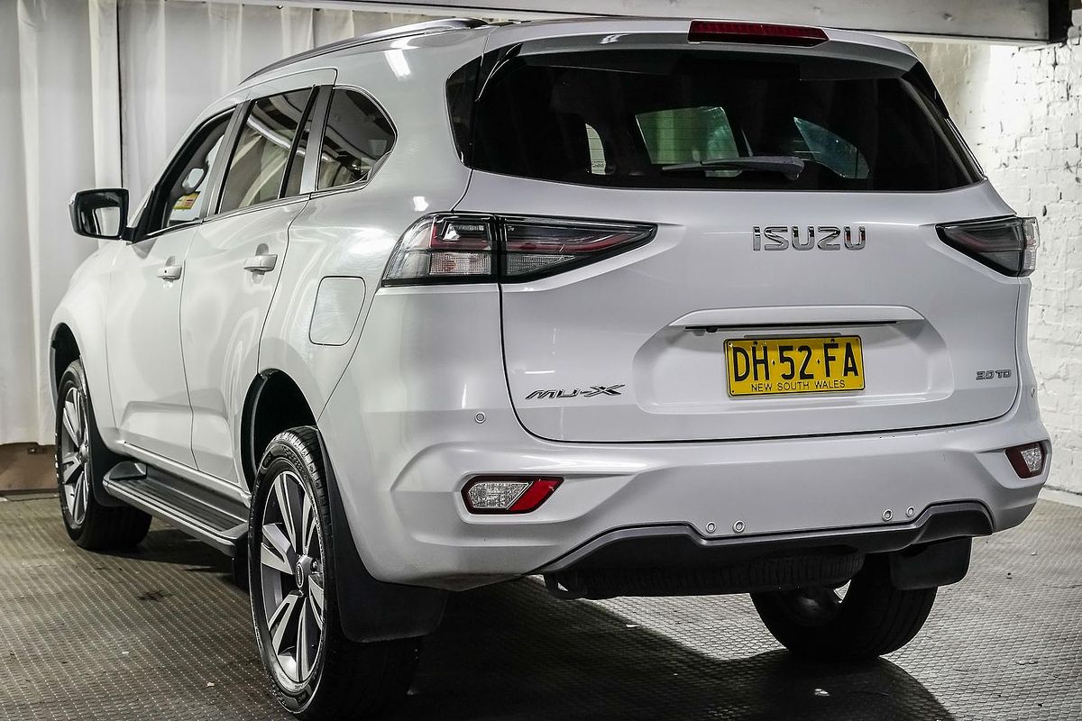 2023 Isuzu MU-X LS-T