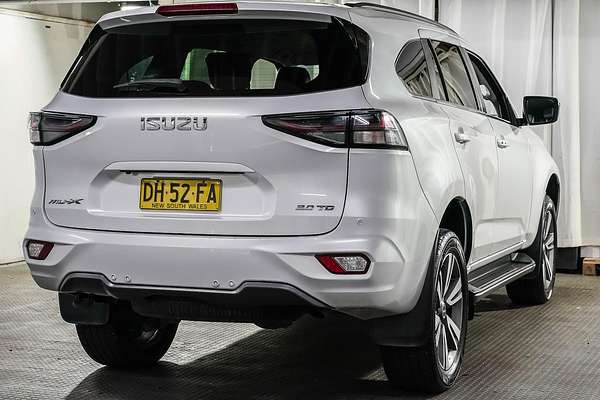 2023 Isuzu MU-X LS-T