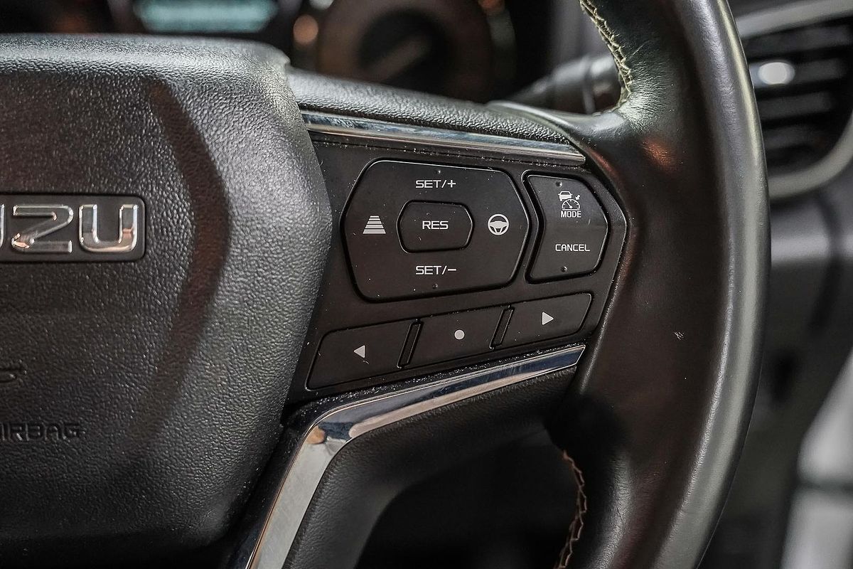 2023 Isuzu MU-X LS-T