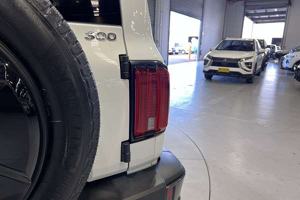 2023 GWM Tank 300 Ultra Hybrid P01