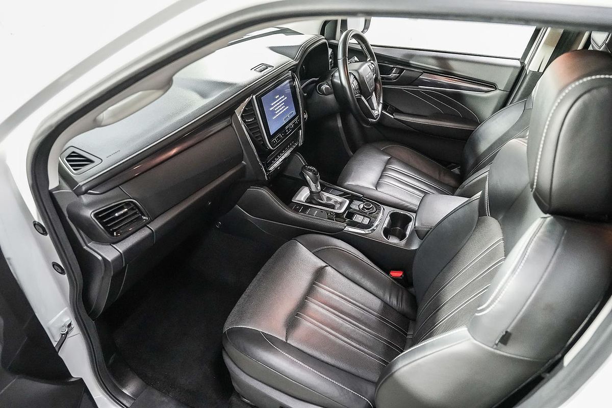 2023 Isuzu MU-X LS-T