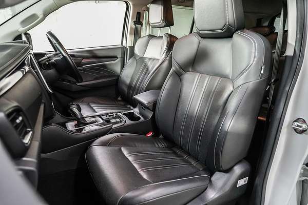 2023 Isuzu MU-X LS-T