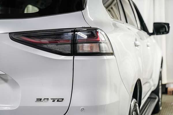 2023 Isuzu MU-X LS-T