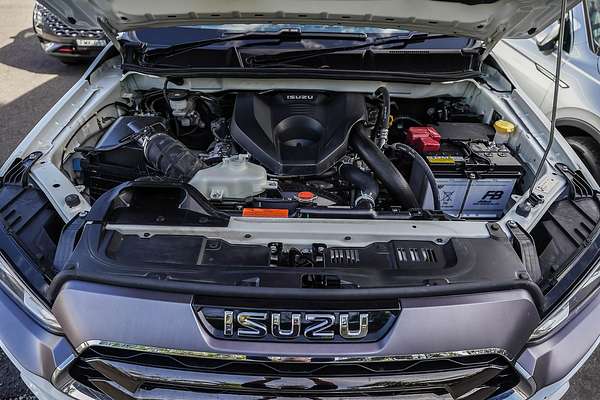 2023 Isuzu MU-X LS-T