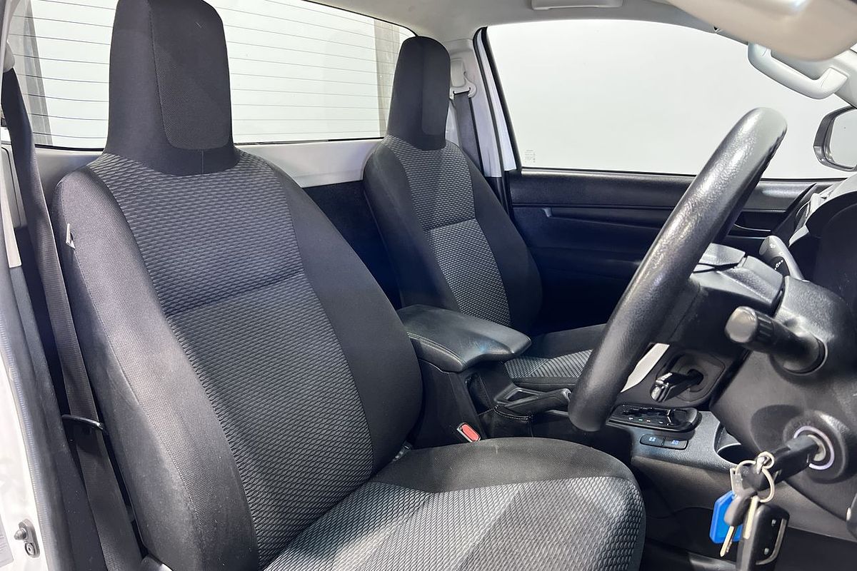 2016 Toyota Hilux Workmate TGN121R Rear Wheel Drive