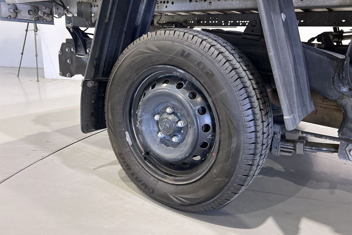 2016 Toyota Hilux Workmate TGN121R Rear Wheel Drive