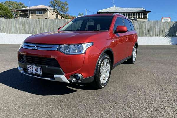 2014 Mitsubishi Outlander ES ZJ
