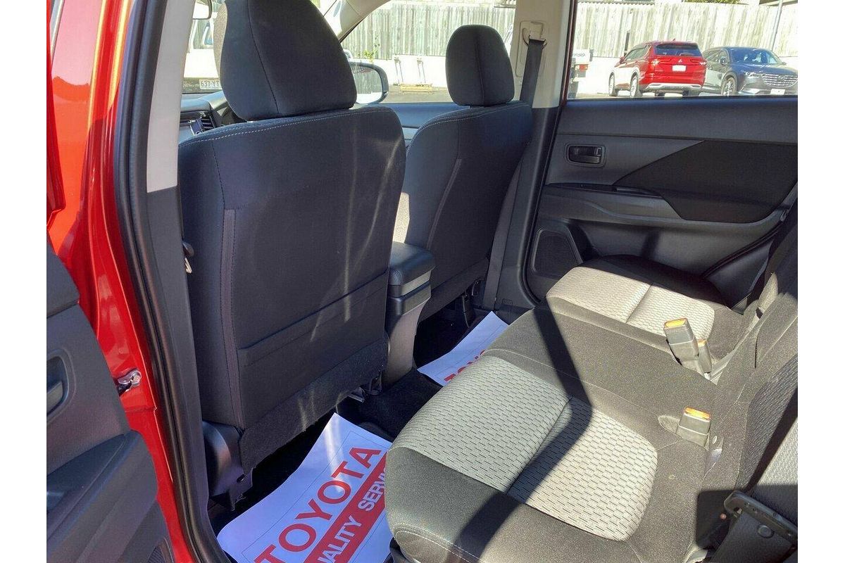 2014 Mitsubishi Outlander ES ZJ