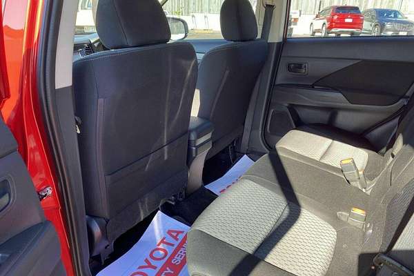 2014 Mitsubishi Outlander ES ZJ