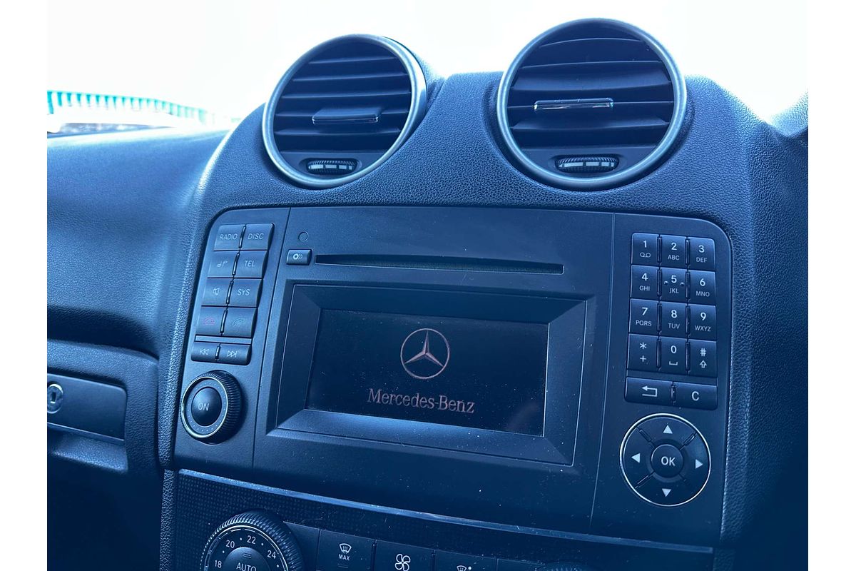 2011 Mercedes-Benz M-Class ML300 CDI BlueEFFICIENCY W164