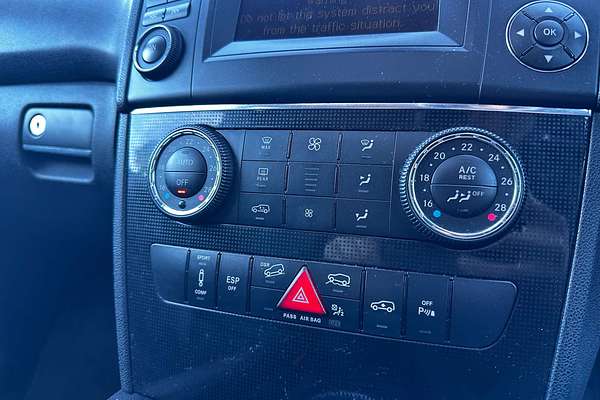 2011 Mercedes-Benz M-Class ML300 CDI BlueEFFICIENCY W164