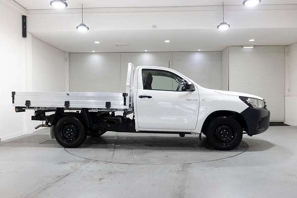 2016 Toyota Hilux Workmate TGN121R Rear Wheel Drive