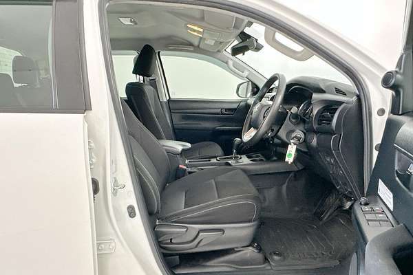 2021 Toyota Hilux SR GUN126R 4X4