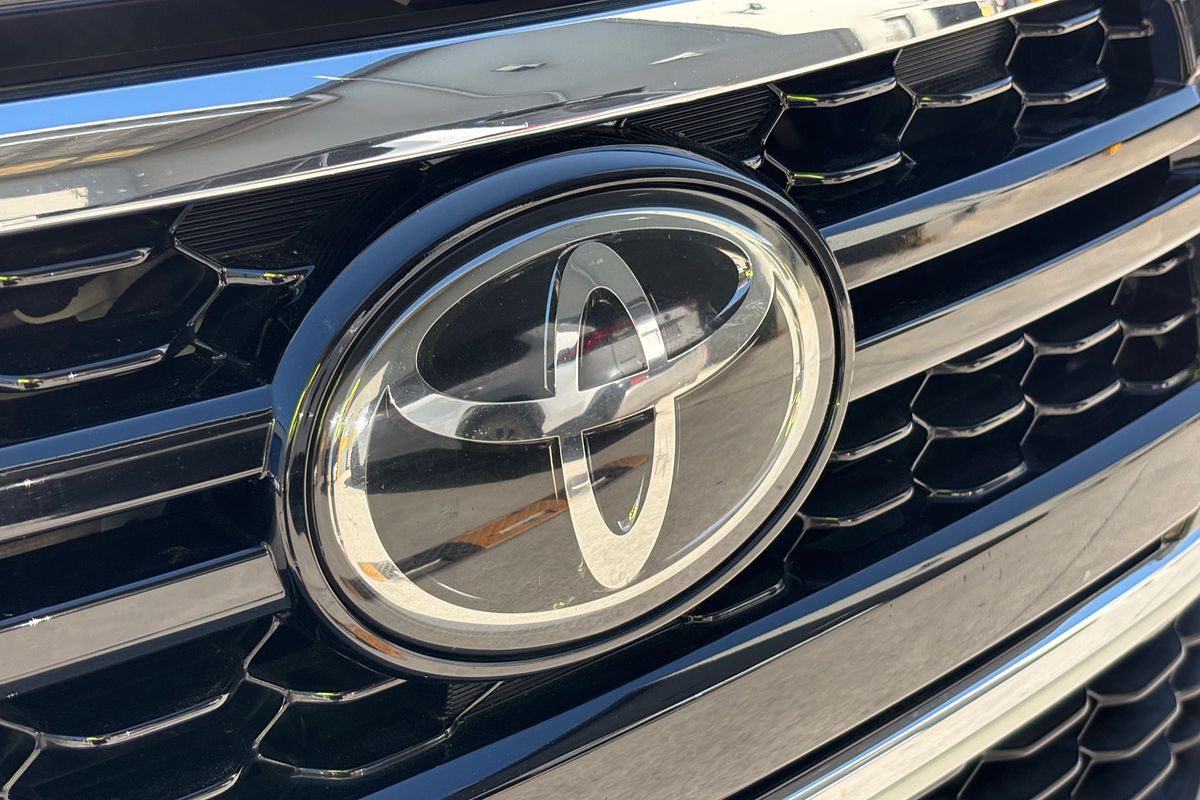 2019 Toyota Hilux SR GUN126R