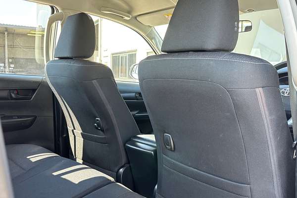 2019 Toyota Hilux SR GUN126R