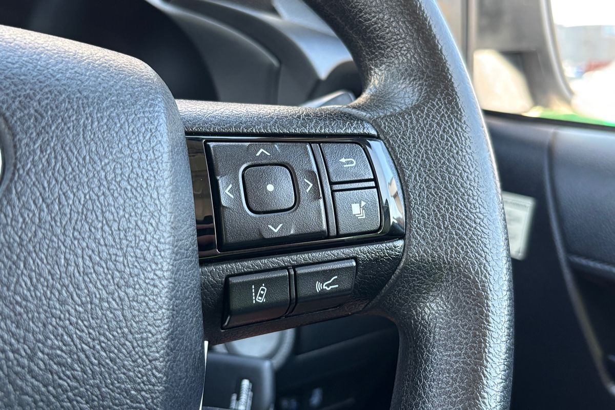 2019 Toyota Hilux SR GUN126R