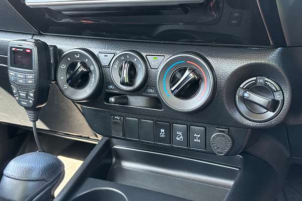 2019 Toyota Hilux SR GUN126R