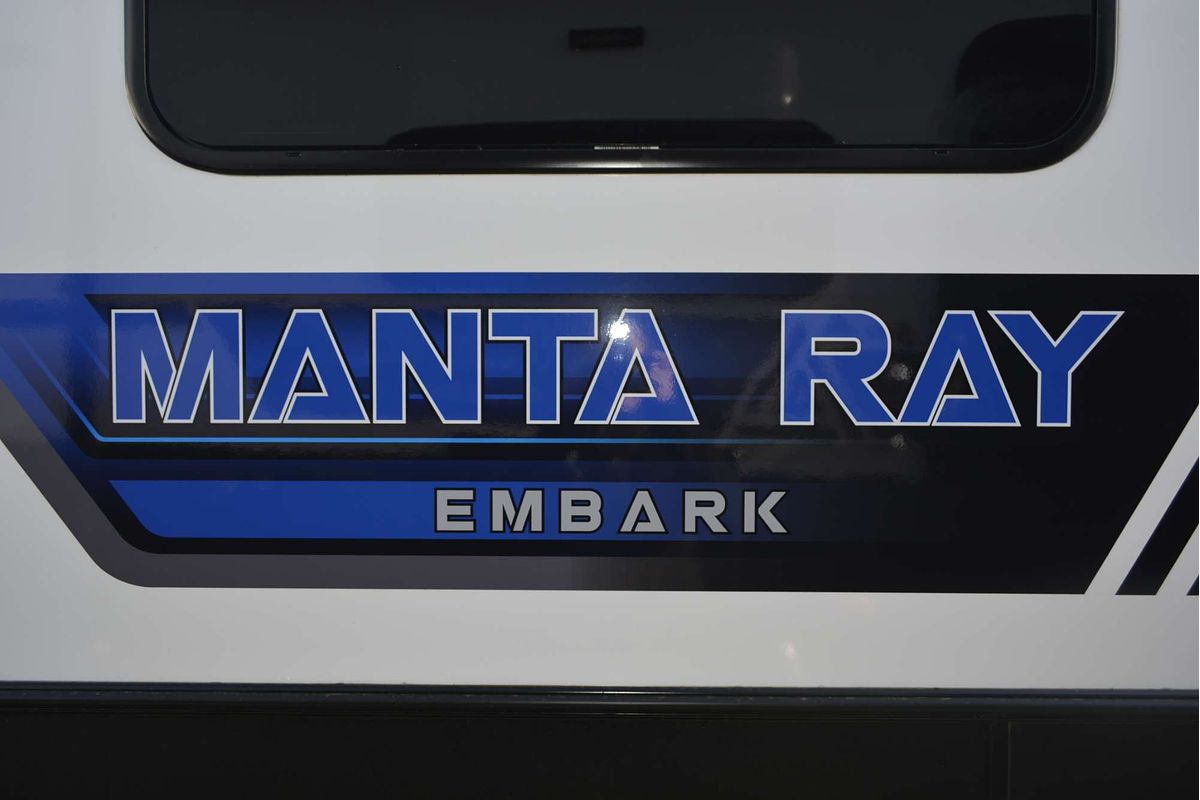 2025 New Age Manta Ray 16ft Embark
