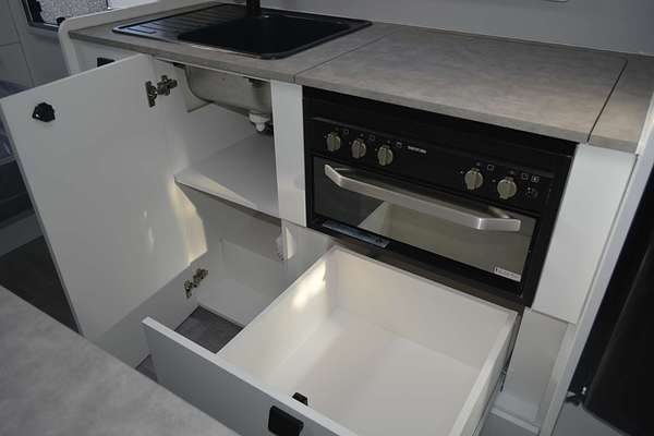 2025 New Age Manta Ray 16ft Embark