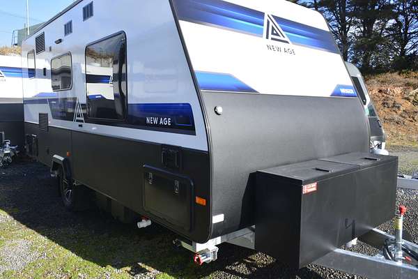 2025 New Age Manta Ray 16ft Embark