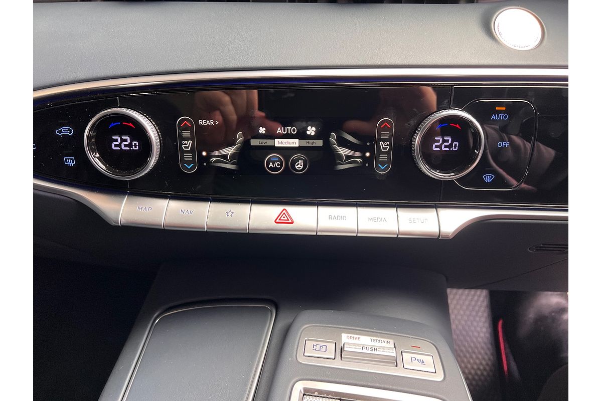 2024 Genesis GV70 2.5T AWD JK.V2