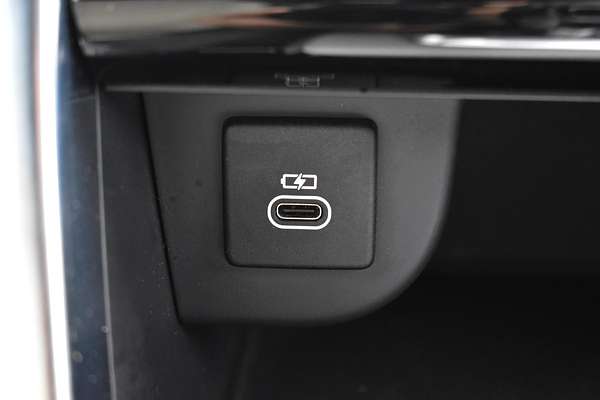 2021 Land Rover Discovery Sport D165 R-Dynamic S L550