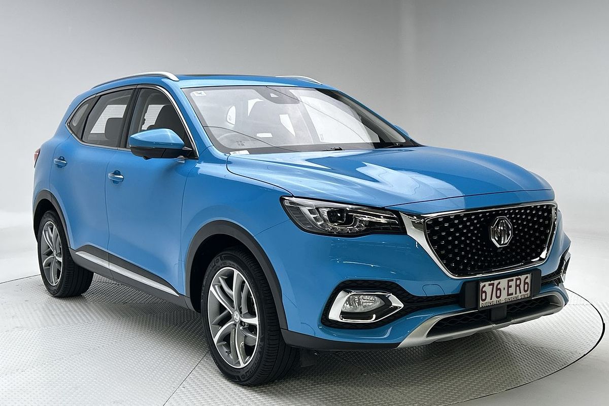 2022 MG HS Essence SAS23