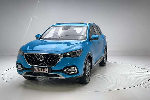 2022 MG HS Essence SAS23