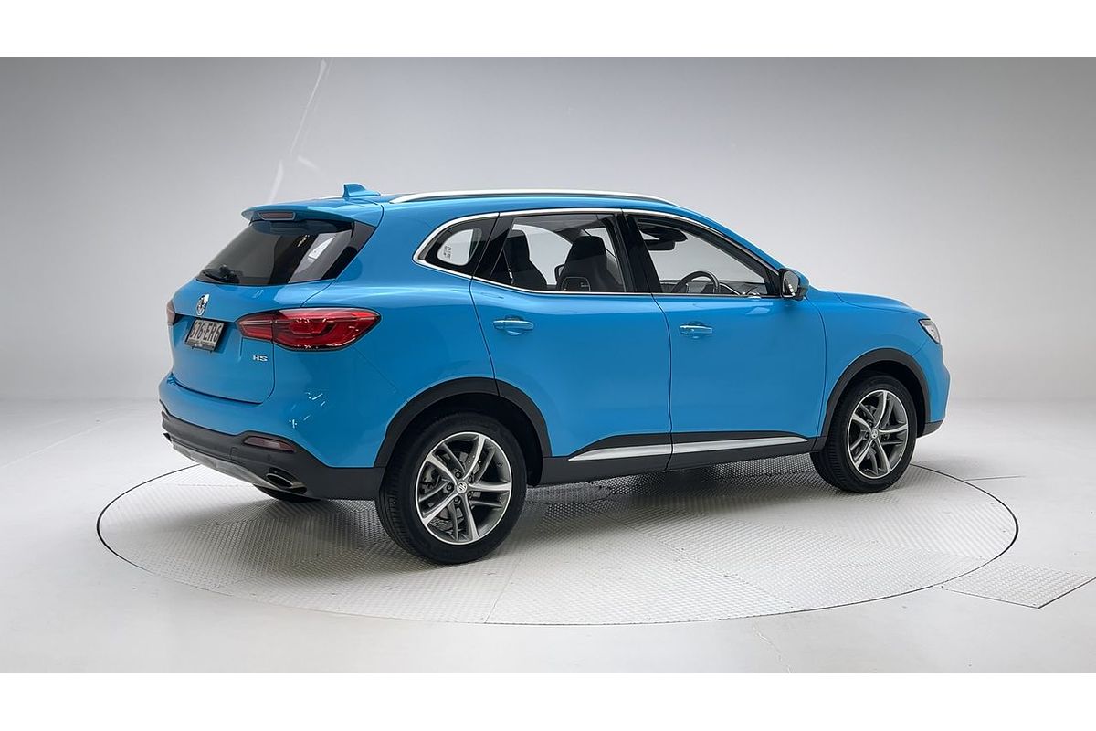 2022 MG HS Essence SAS23